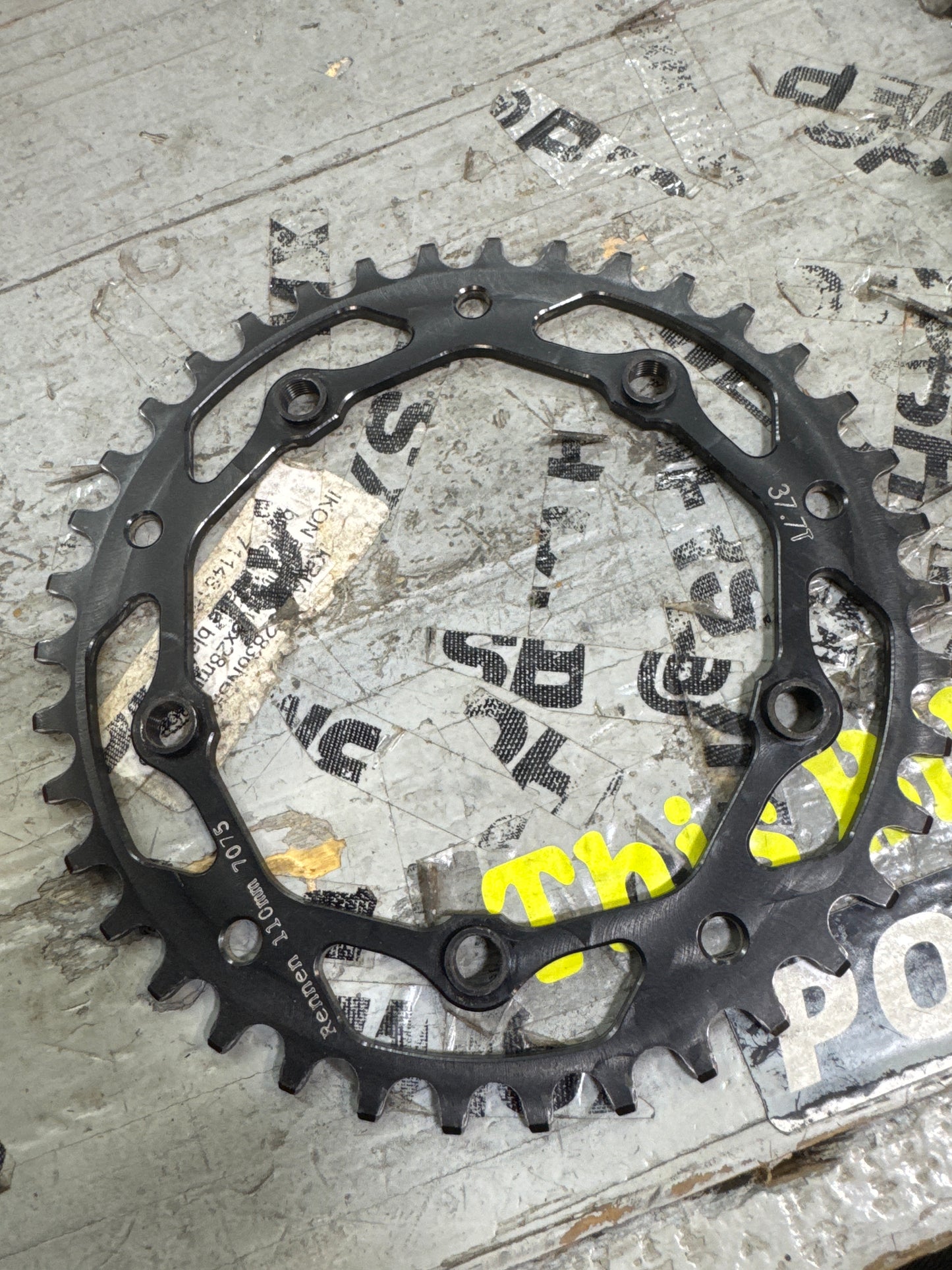 Rennen sprocket black 5bolt 37.7