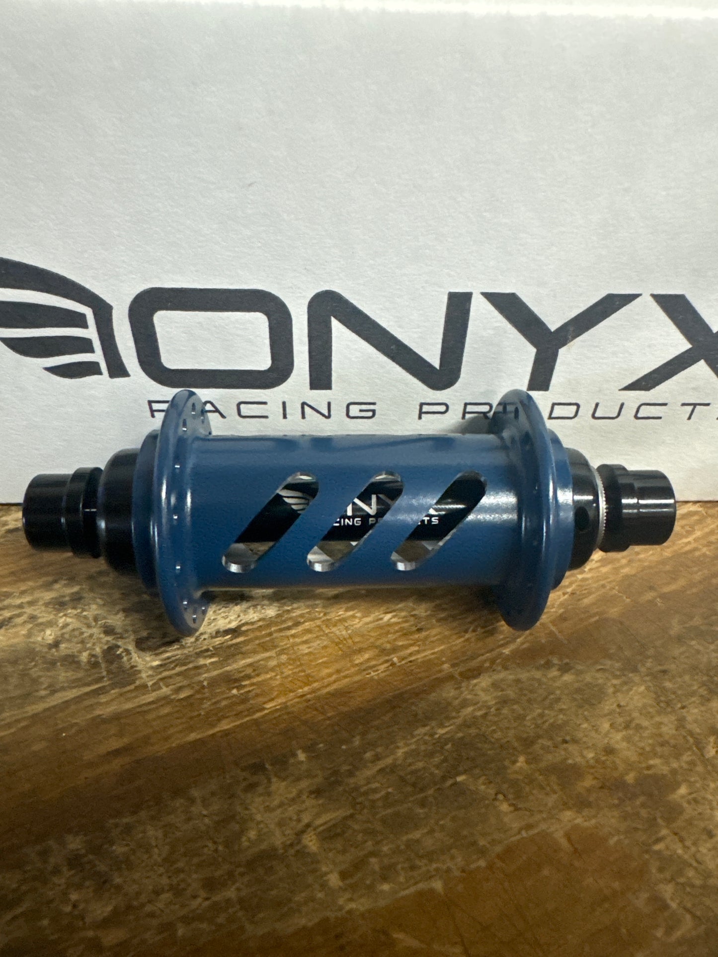 Onyx Hubs Cotm Matte Blue