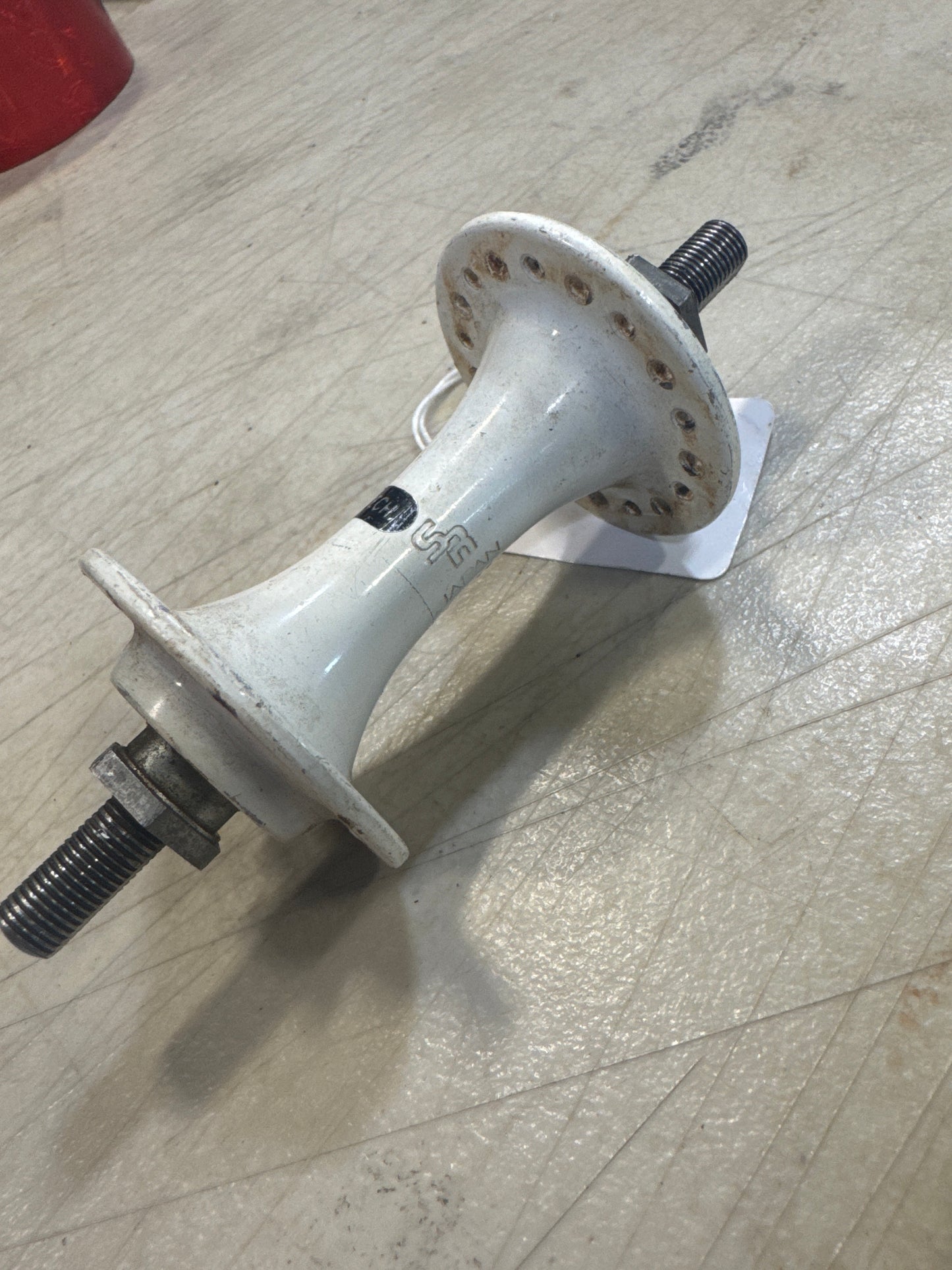 SR front old school hub 36h