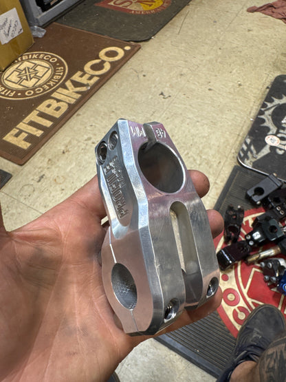 Profile push stem silver 48m stainless bolt