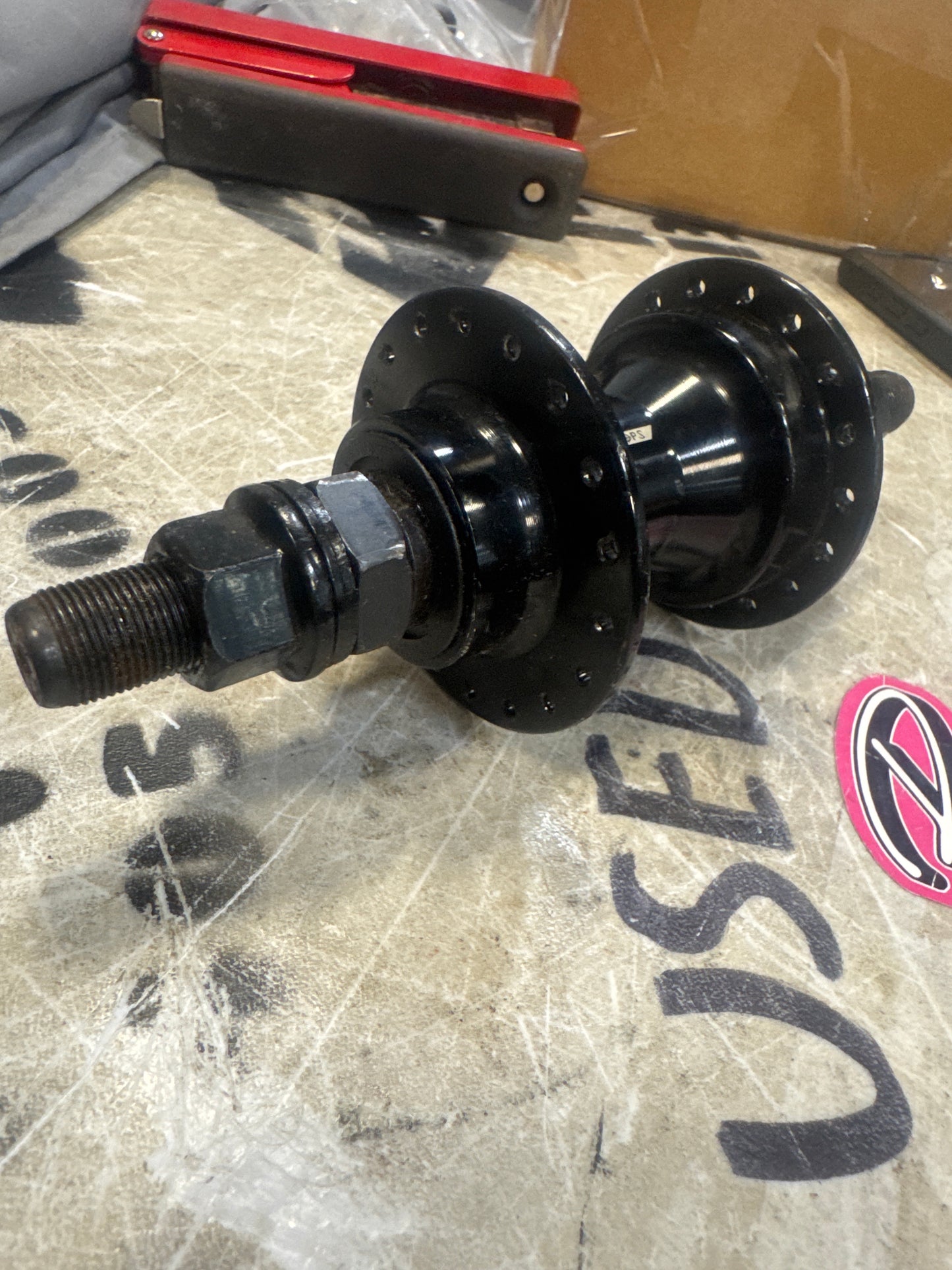 Black ops rear hub rhd 9t 14m axle