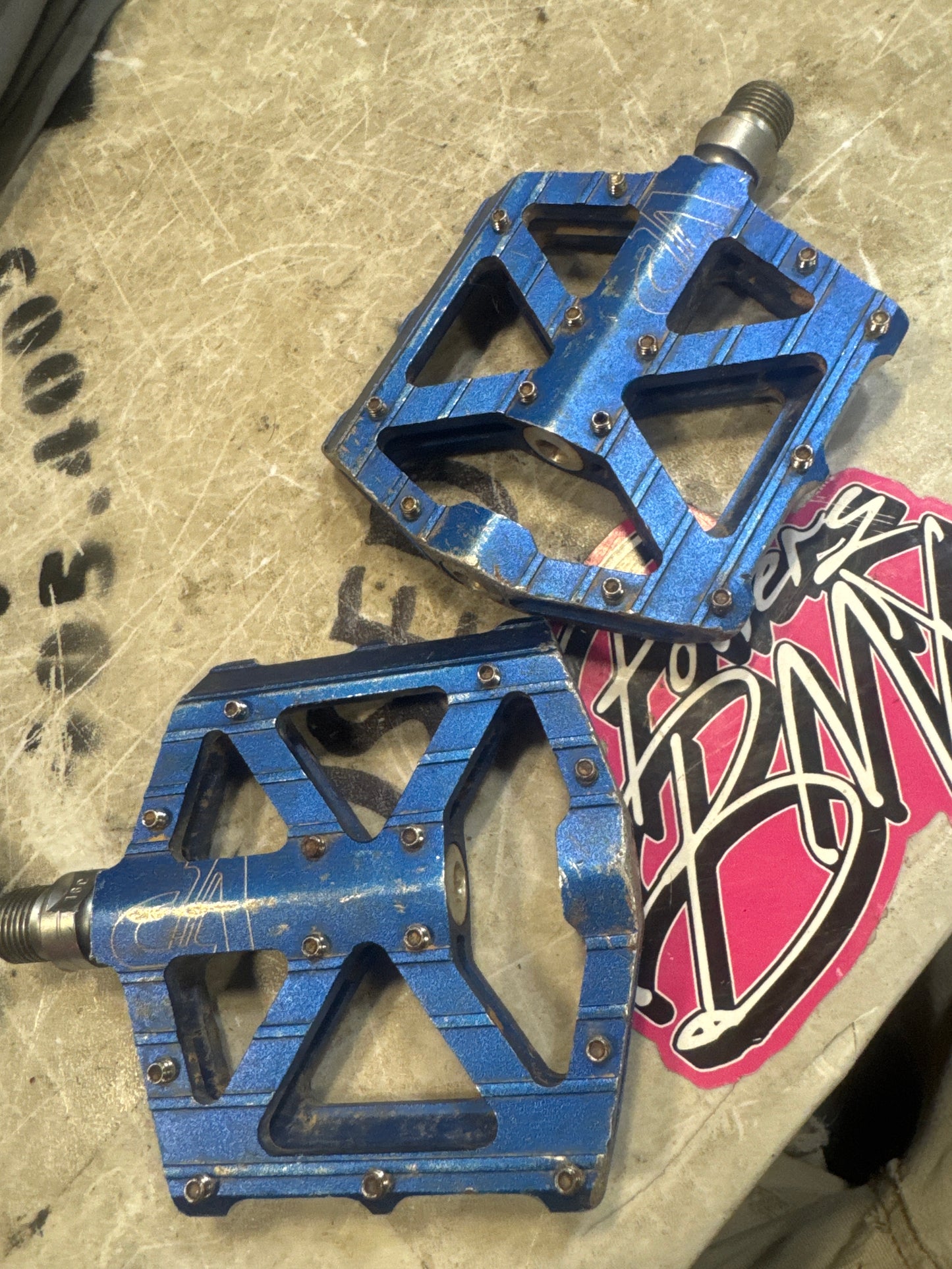 Vp mini pedals blue