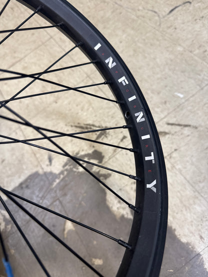 xposure infinity double wall front wheel 20”