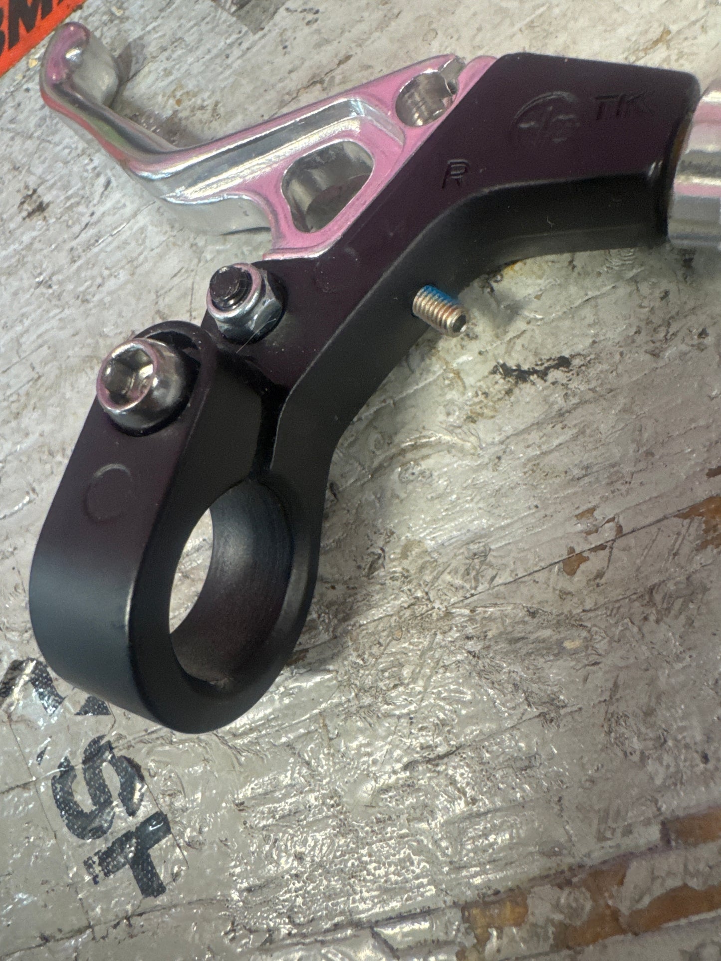 Tektro v brake lever new?