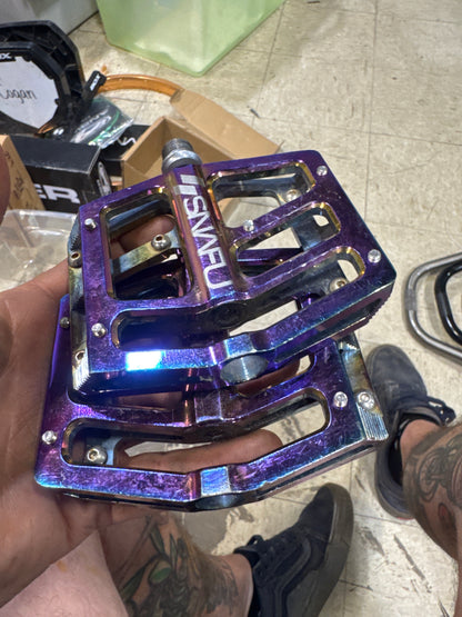 Snafu Anorexic oil slick pedal
