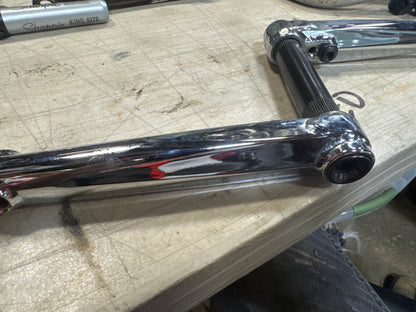 Cult hawk cranks 175mm chrome