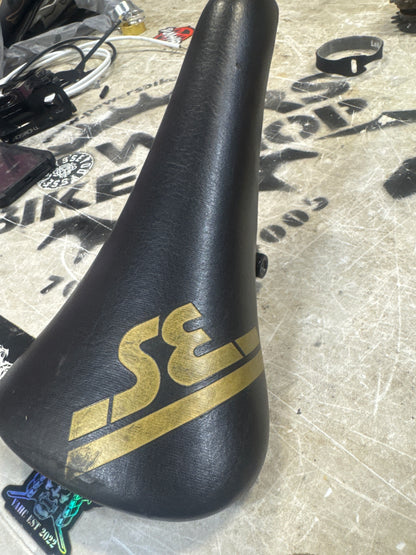 Se bikes ripper seat black/gold