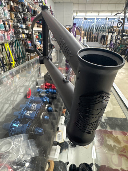 DK Flux bmx frame