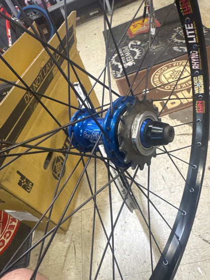 profile elite x sun rhyno lite wheelset 26x1.75