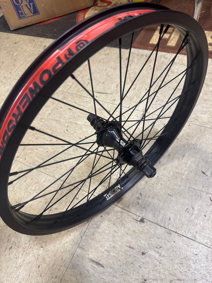 Theory rear wheel lhd