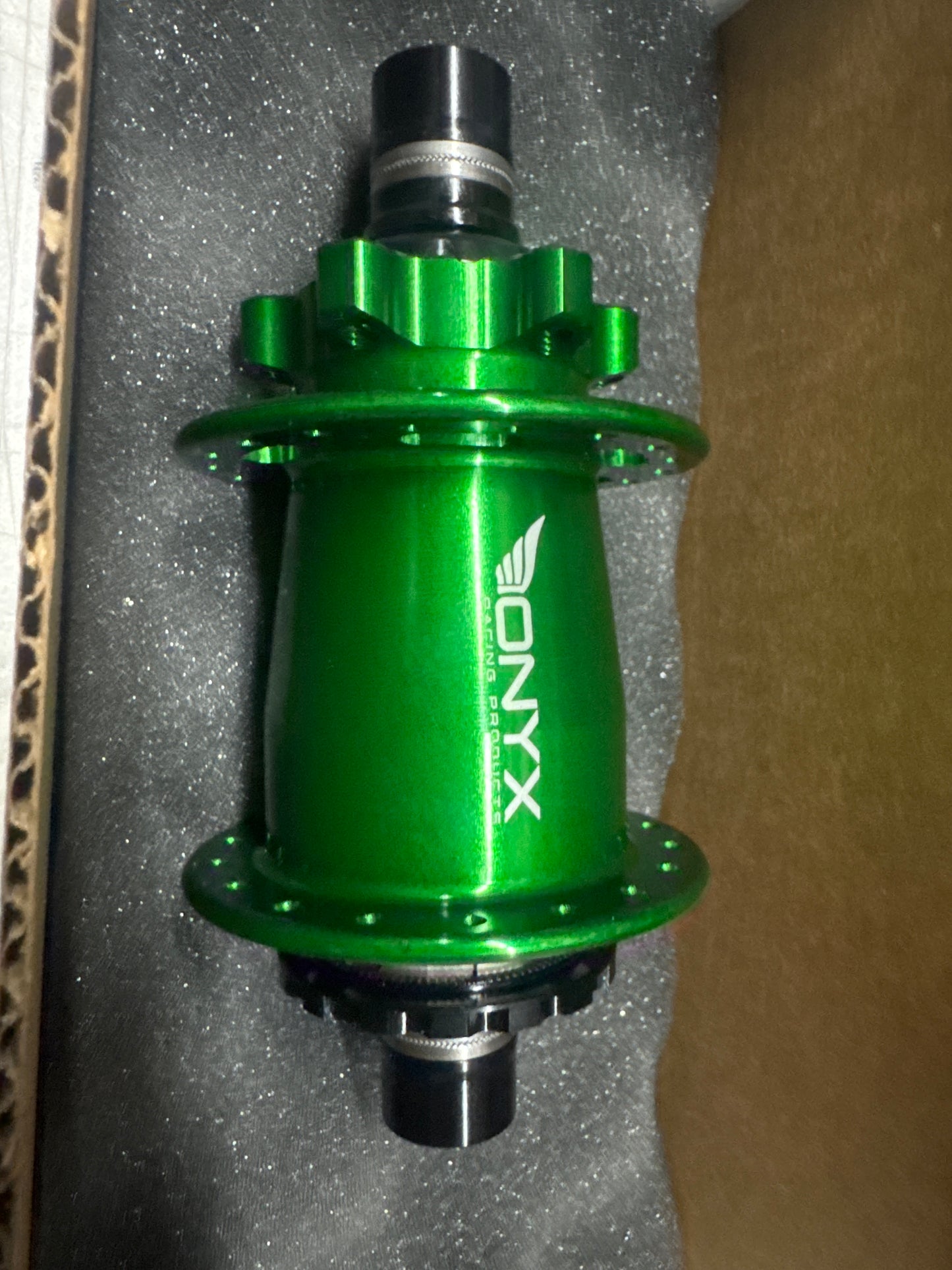 Onyx Hubs Green