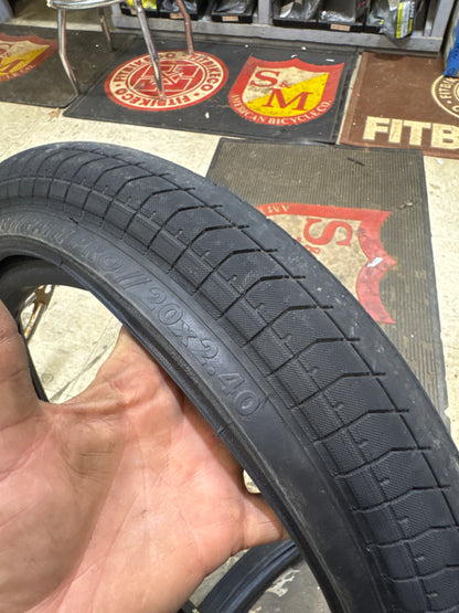 Odyssey path tire 20x2.40