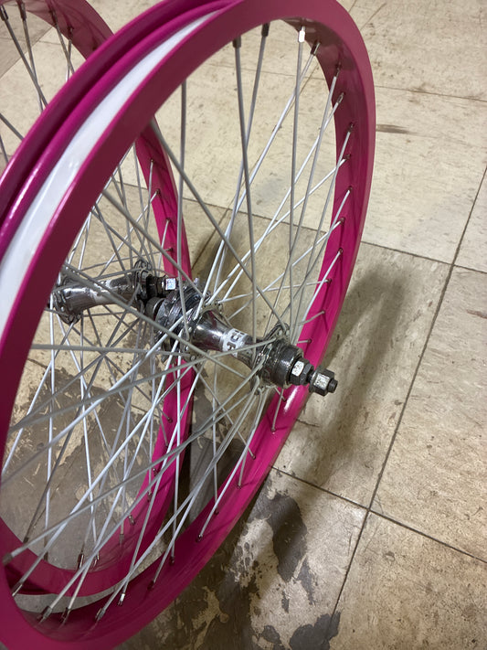 dk old school wheels pink/white 20”