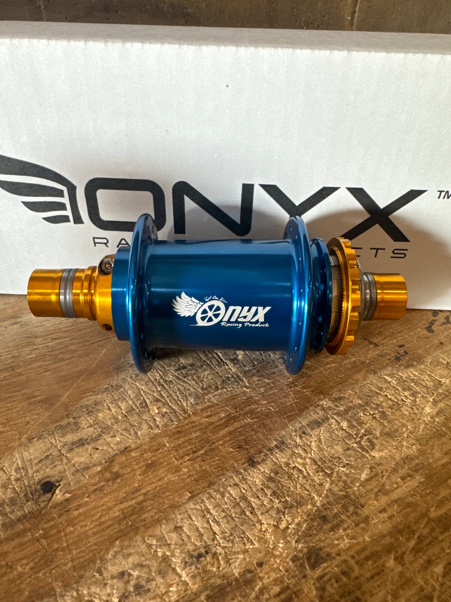 Onyx Hubs Blue