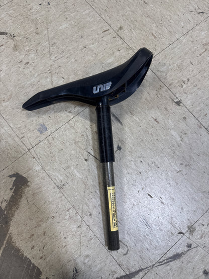 Uni Hammerhead Turbo Pro black seat 13/16 with OG shim NICE