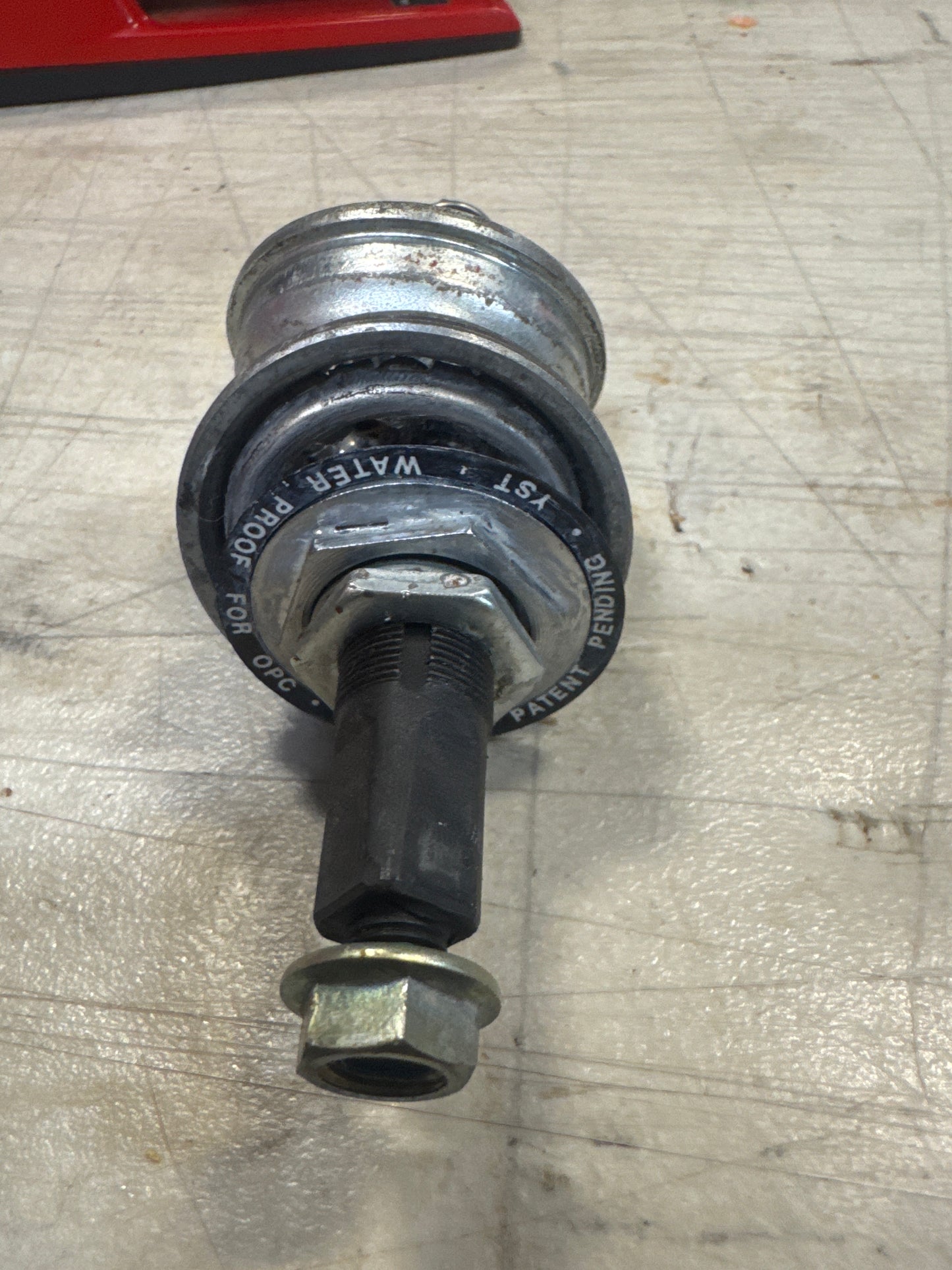 Yst American square tapered bottom bracket