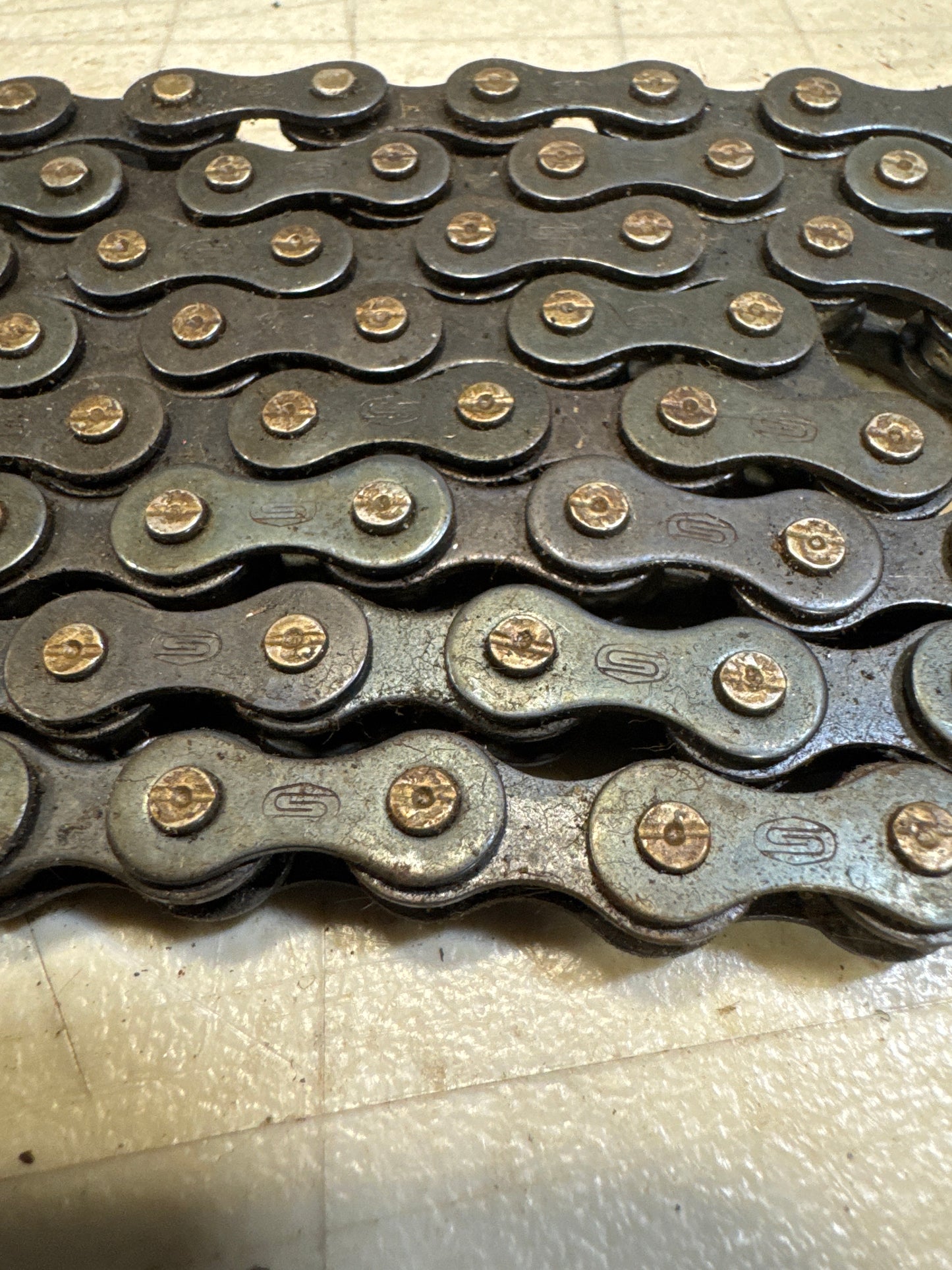 Sedis chain old school