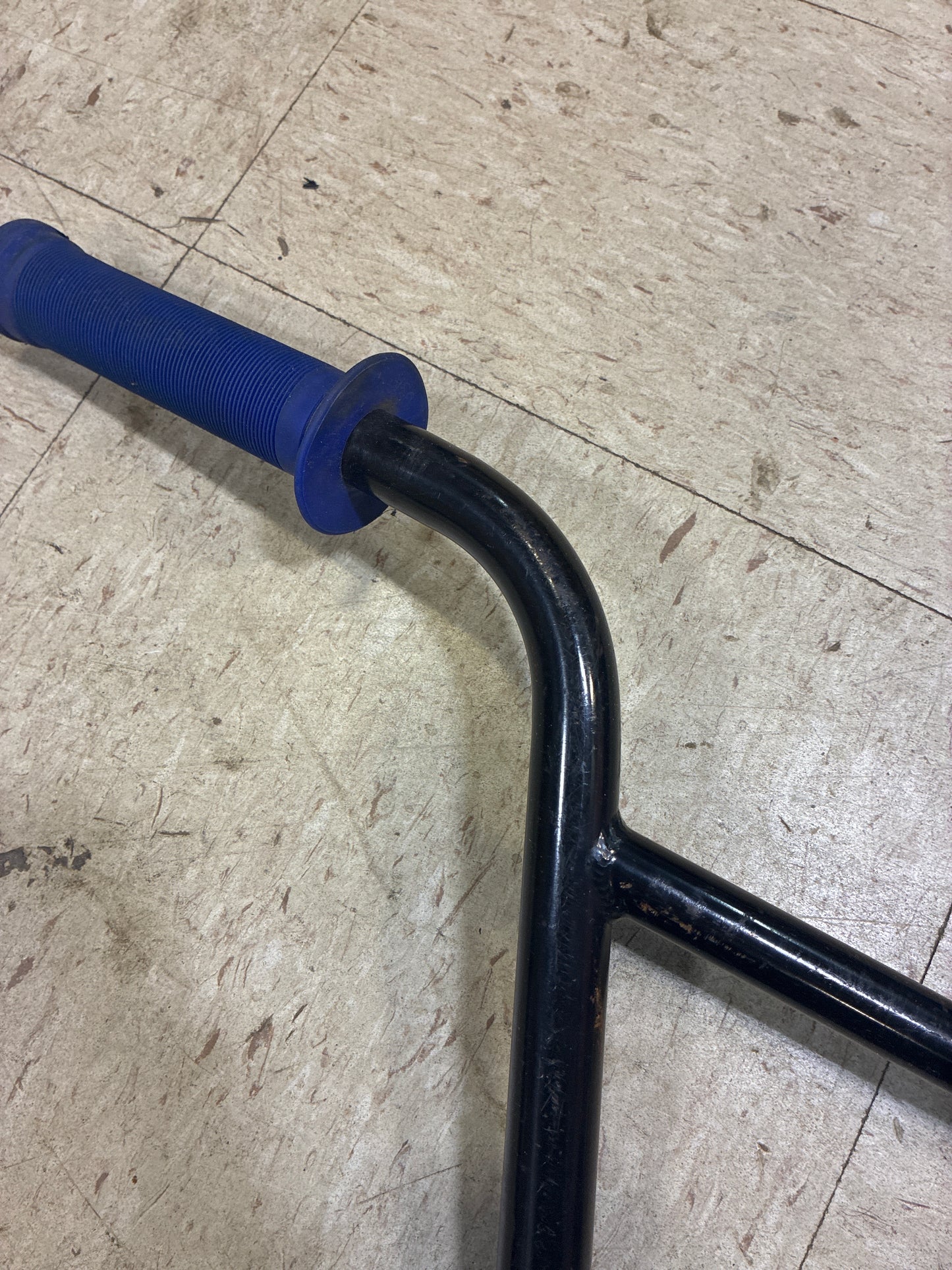 mission 9.5 bars w/ odi long neck grips