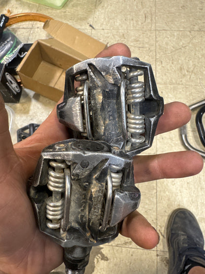 Time clipless pedal