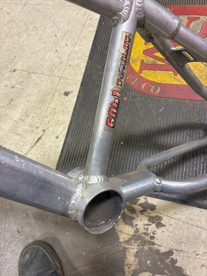 se pk ripper 1979 frame - repaired