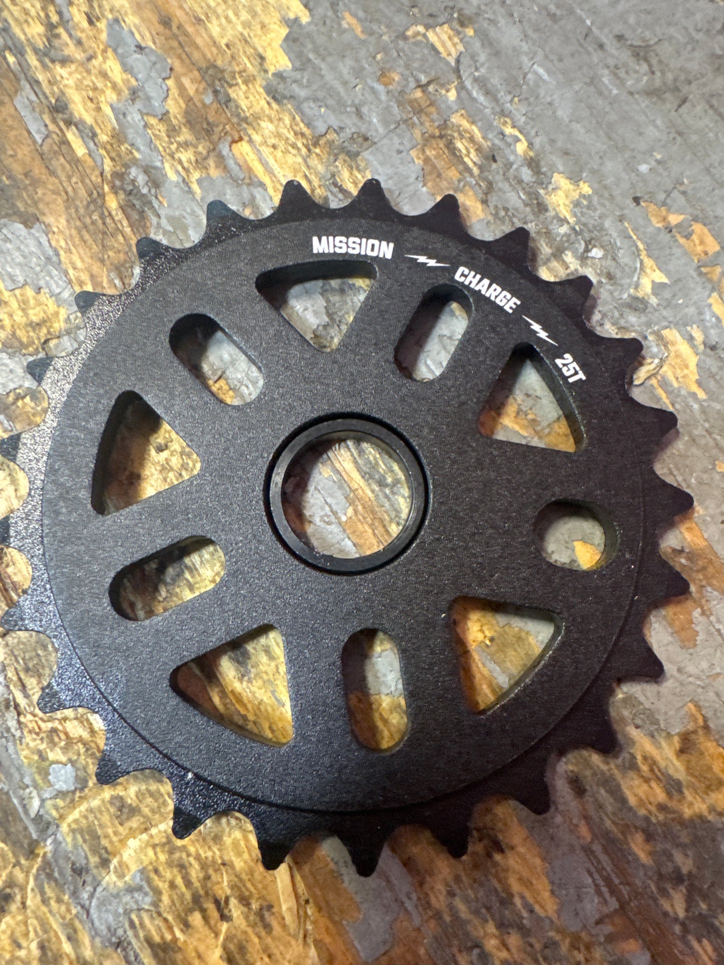 Mission charge sprocket 25t new
