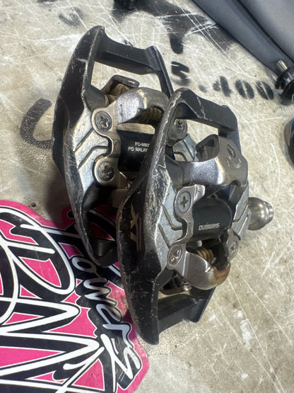 Shimano m8020 xt clipless pedals