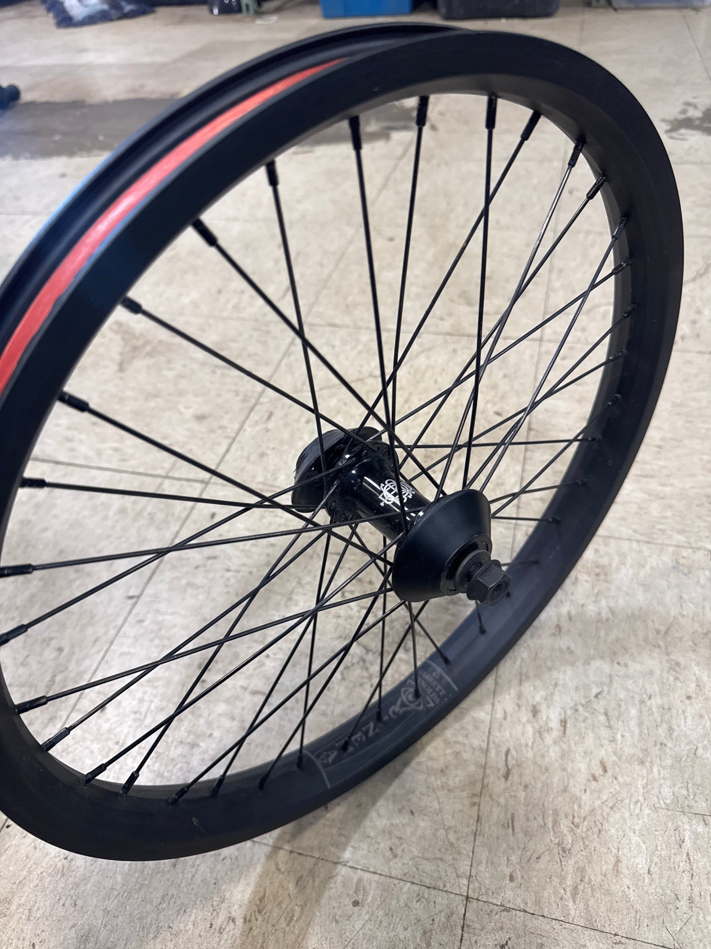 Odyssey C5 front wheel built to cinema reynolds rim