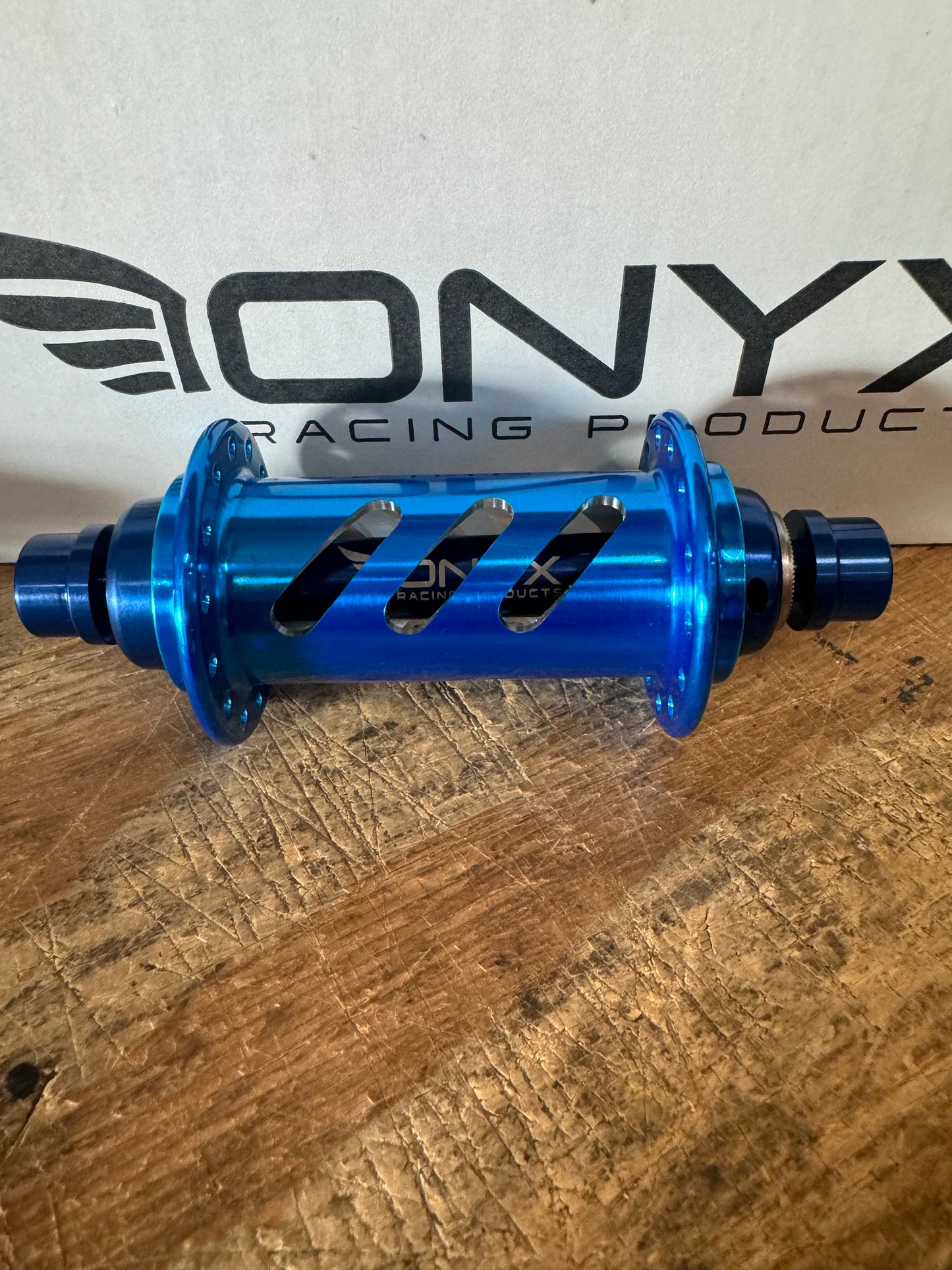 Onyx Hubs Candy Blue