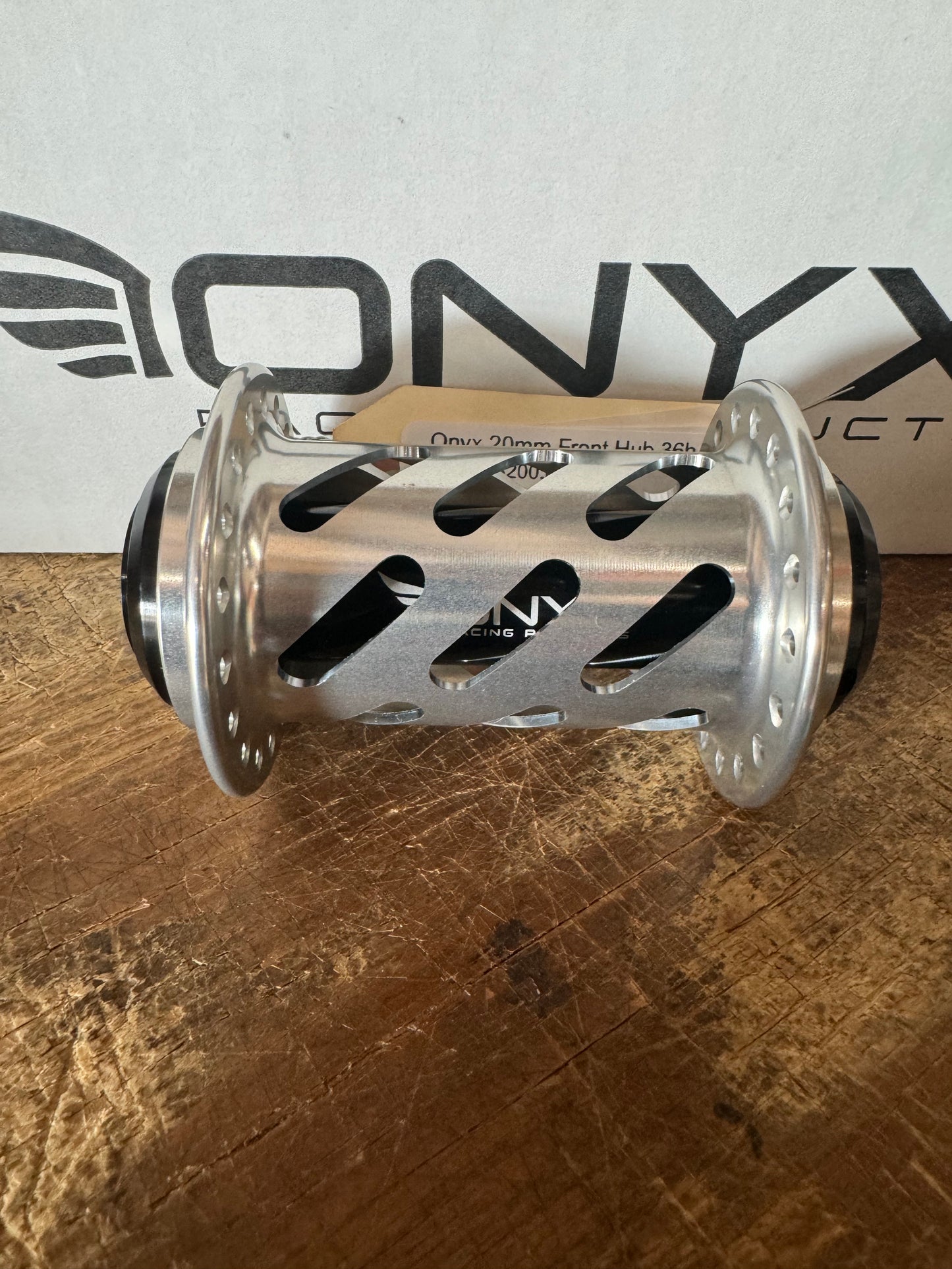 Onyx Hubs Clear