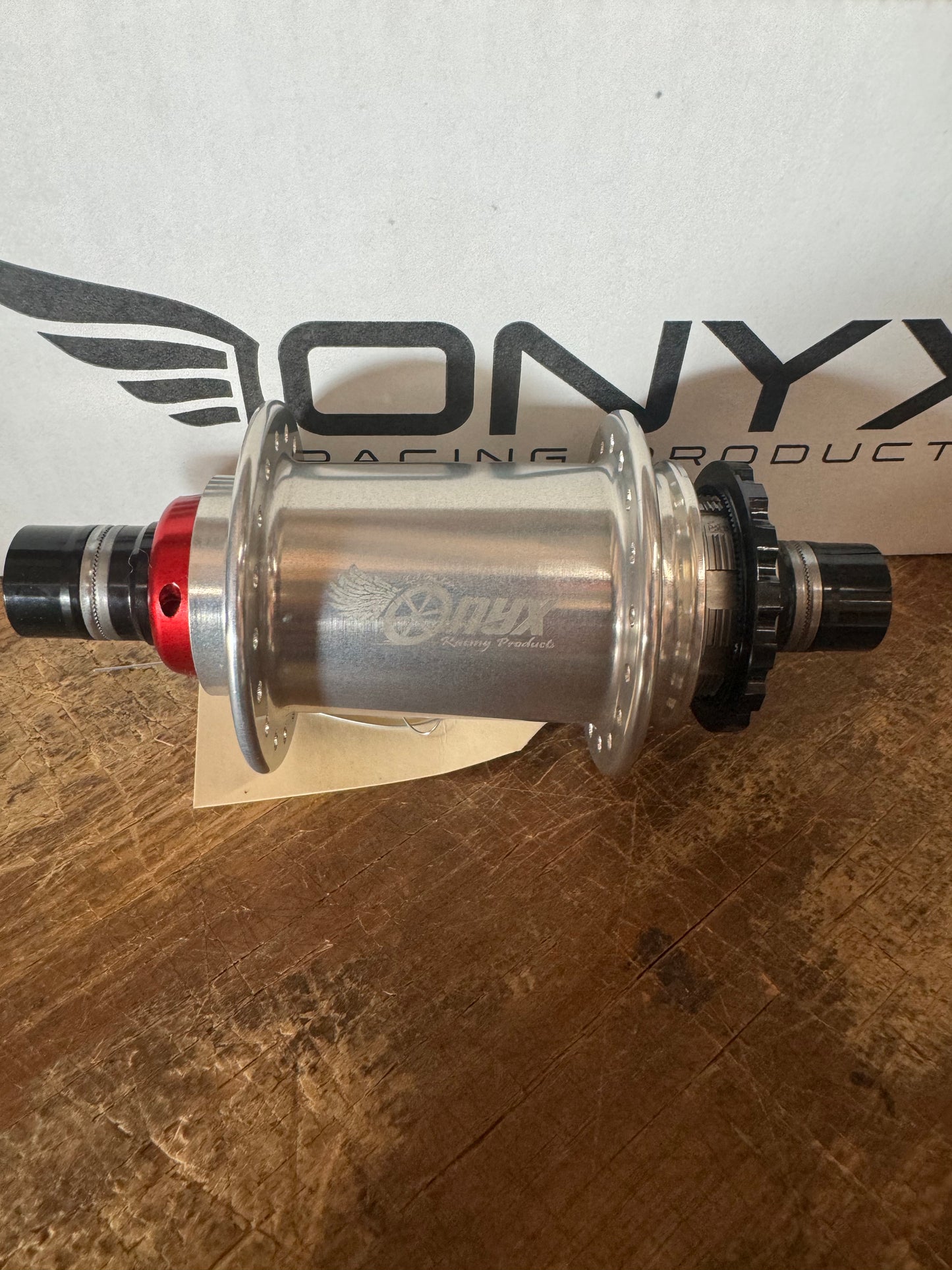 Onyx Hubs Clear