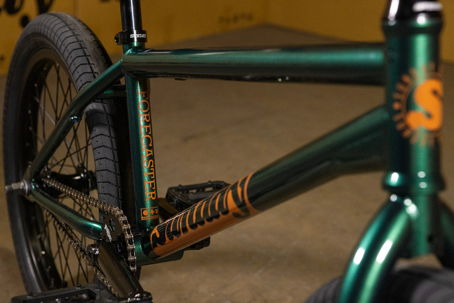 Sunday Forecaster - Brett Silva Signature gloss seaweed green