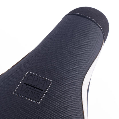 Cult x Vans Old Skool Seat black/Gum