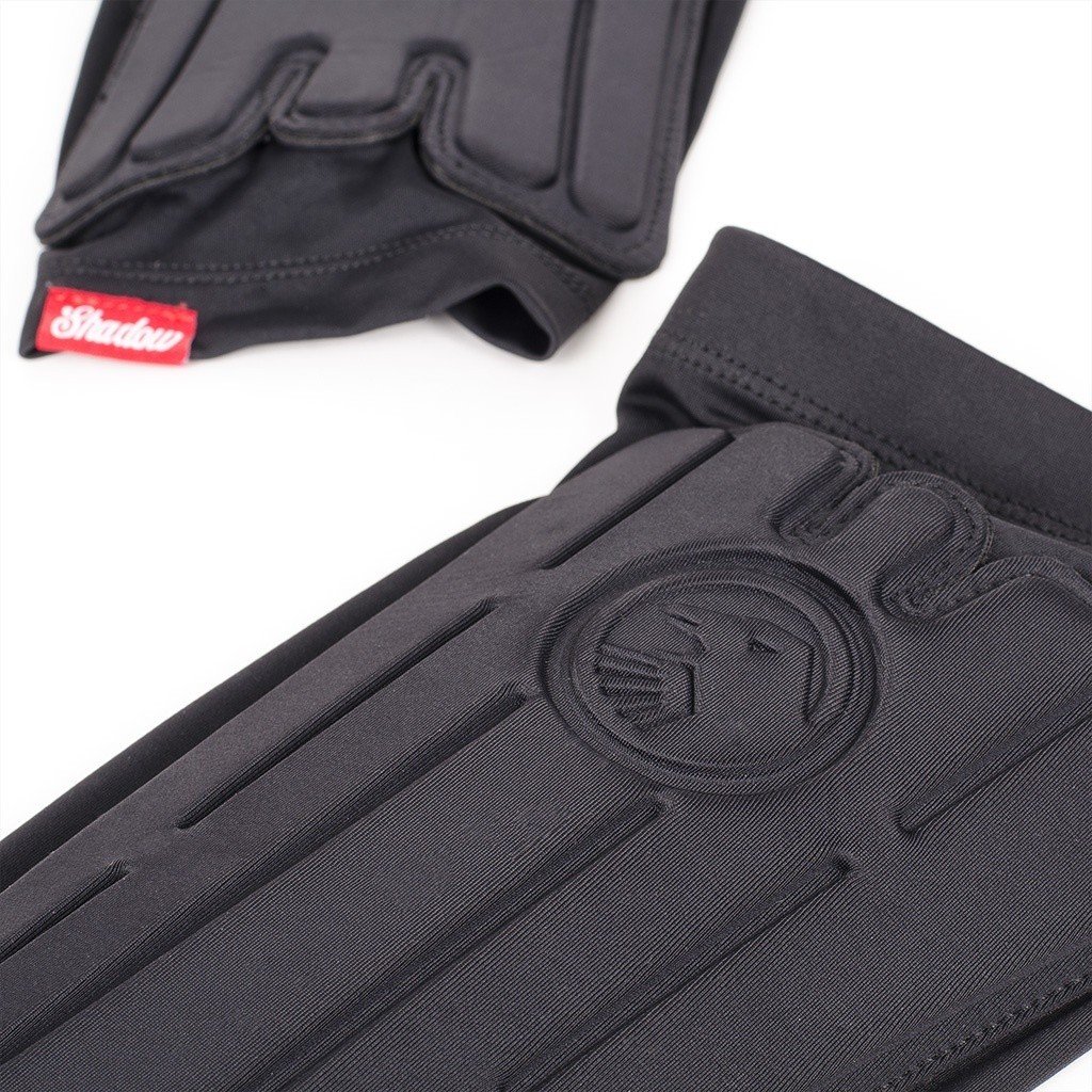 Shadow invisa lite shin pad