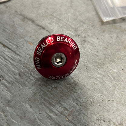 chris king top cap/star nut