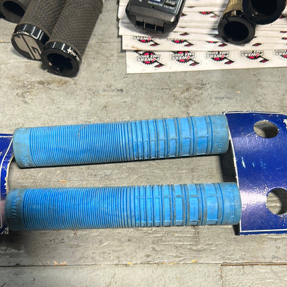 Sunday Seeley Grips