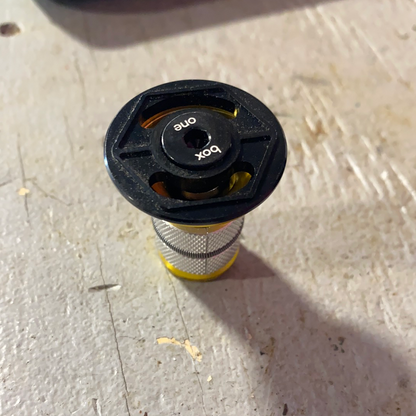 Box fork compression bolt