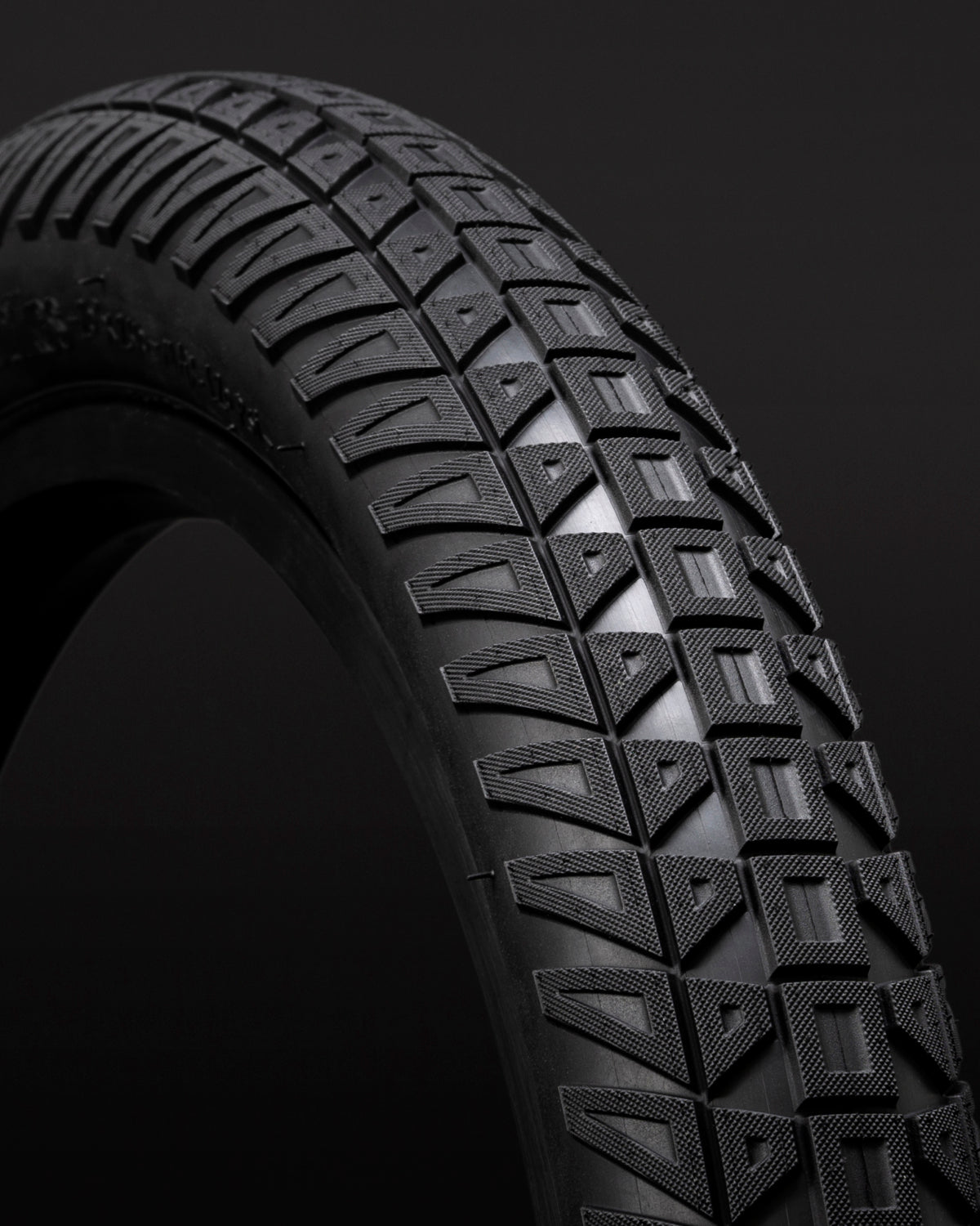 Flybikes top rampera tire